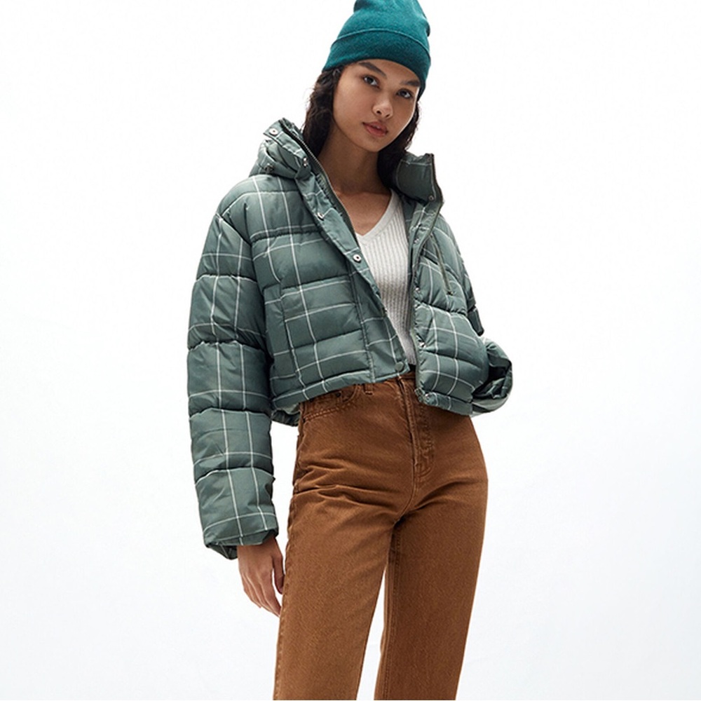 Plaid green crop puffer
